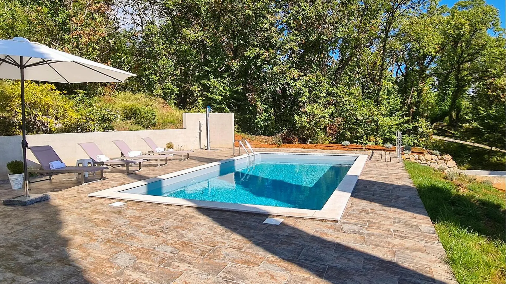 Awesome Home In Lovran With Private Swimming Pool, Can Be Inside Or Outside 0*,